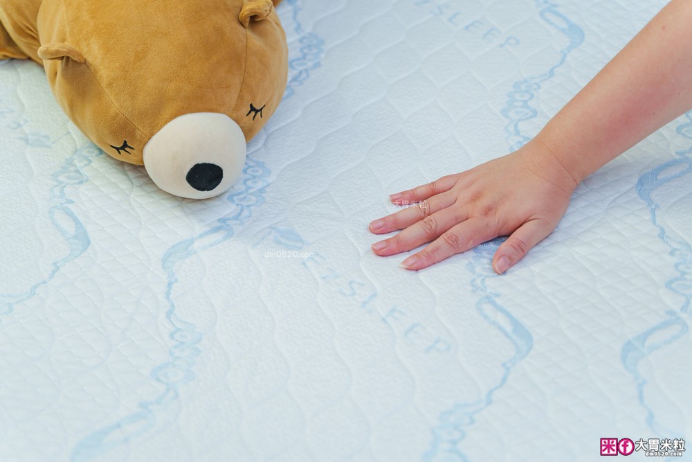 一覺進入宇宙太空「Ez.sleep 舒眠博士 太空懸浮床墊+太空懸浮枕+翡翠極凍被」4D高分子透氣纖維+涼感永凍紗表布~天天都想躺平