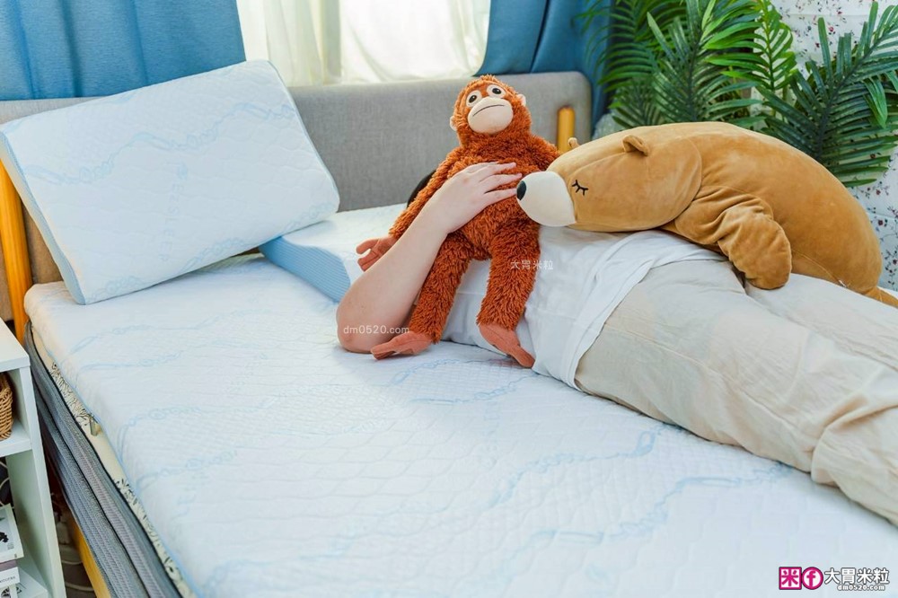 一覺進入宇宙太空「Ez.sleep 舒眠博士 太空懸浮床墊+太空懸浮枕+翡翠極凍被」4D高分子透氣纖維+涼感永凍紗表布~天天都想躺平