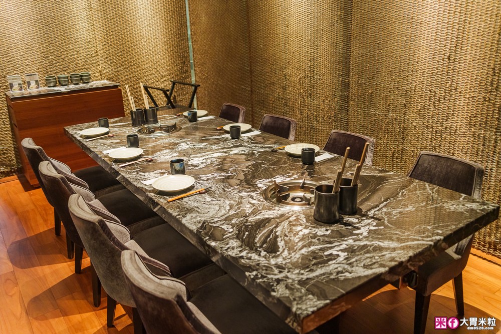 台北米其林火鍋推薦「文華精品 但馬家涮涮鍋」超值午間雙人套餐6折就能開吃,打卡加送澎湖牡蠣(平日限定) 台北米其林火鍋推薦「文華精品 但馬家涮涮鍋」超值午間雙人套餐6折就能開吃,打卡加送澎湖牡蠣(平日限定)