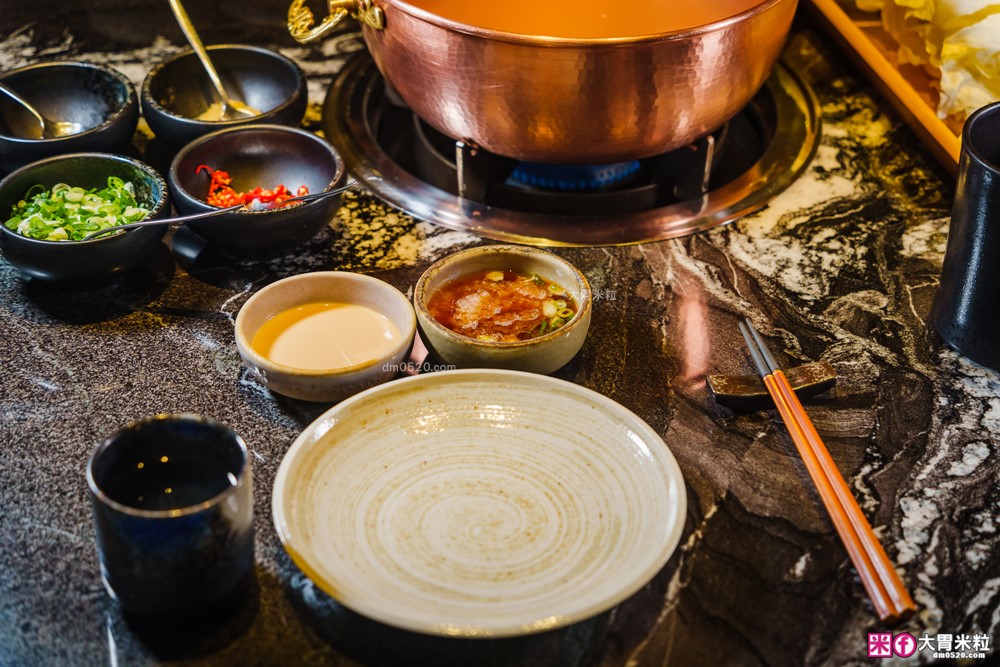 台北米其林火鍋推薦「文華精品 但馬家涮涮鍋」超值午間雙人套餐6折就能開吃，打卡加送澎湖牡蠣(平日限定)