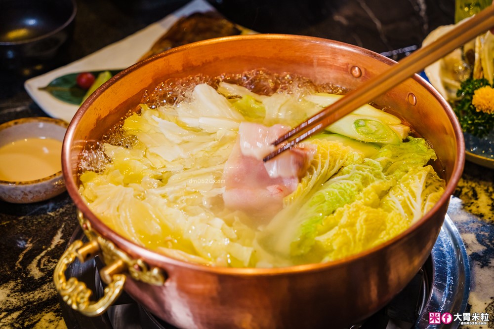 台北米其林火鍋推薦「文華精品 但馬家涮涮鍋」超值午間雙人套餐6折就能開吃，打卡加送澎湖牡蠣(平日限定)