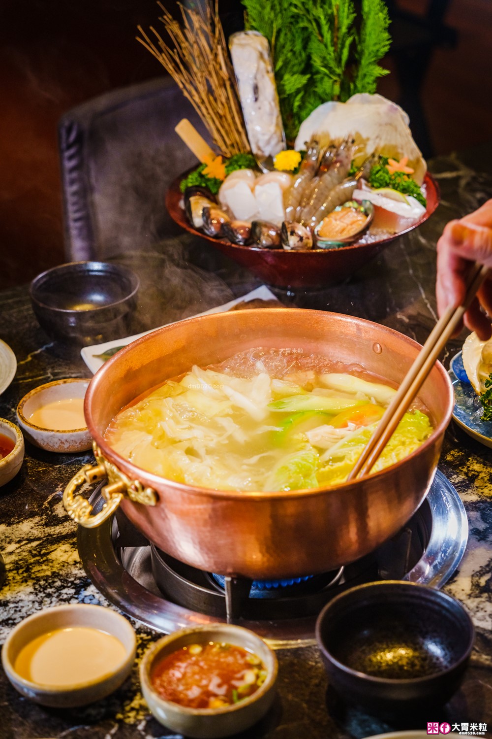 台北米其林火鍋推薦「文華精品 但馬家涮涮鍋」超值午間雙人套餐6折就能開吃，打卡加送澎湖牡蠣(平日限定)