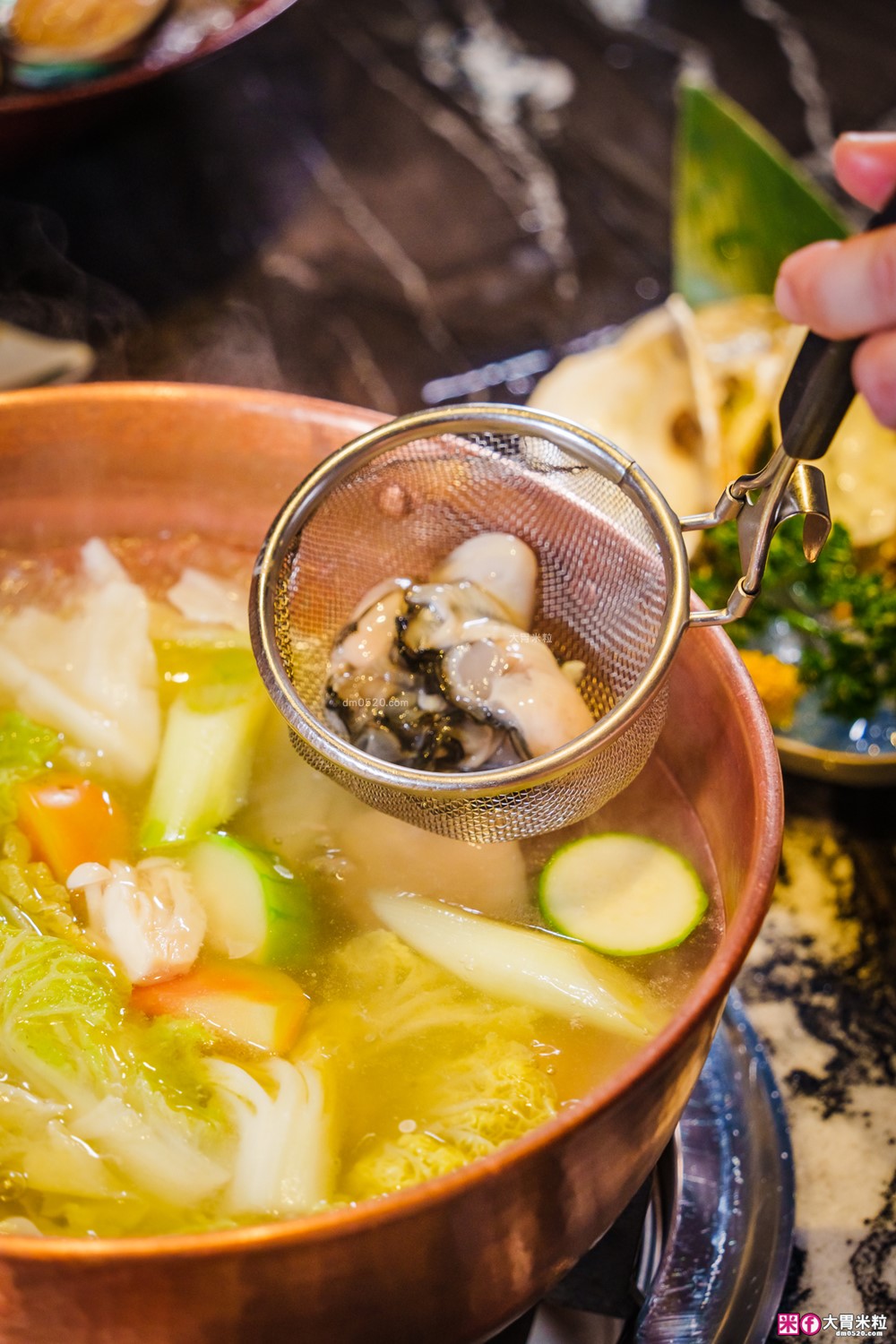 台北米其林火鍋推薦「文華精品 但馬家涮涮鍋」超值午間雙人套餐6折就能開吃，打卡加送澎湖牡蠣(平日限定)