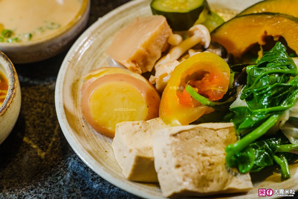 台北米其林火鍋推薦「文華精品 但馬家涮涮鍋」超值午間雙人套餐6折就能開吃，打卡加送澎湖牡蠣(平日限定)