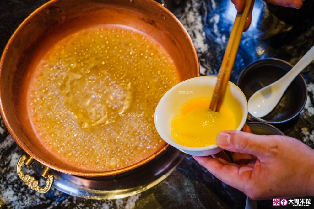 台北米其林火鍋推薦「文華精品 但馬家涮涮鍋」超值午間雙人套餐6折就能開吃，打卡加送澎湖牡蠣(平日限定)