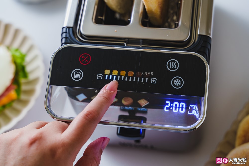 可頌貝果鬆餅都能烤「美國 Whall極致酥脆烤麵包機」全台唯一觸控烤麵包機│11段烤色+A4體積卻藏著大魔王實力 可頌貝果鬆餅都能烤「美國 Whall極致酥脆烤麵包機」全台唯一觸控烤麵包機│11段烤色+A4體積卻藏著大魔王實力
