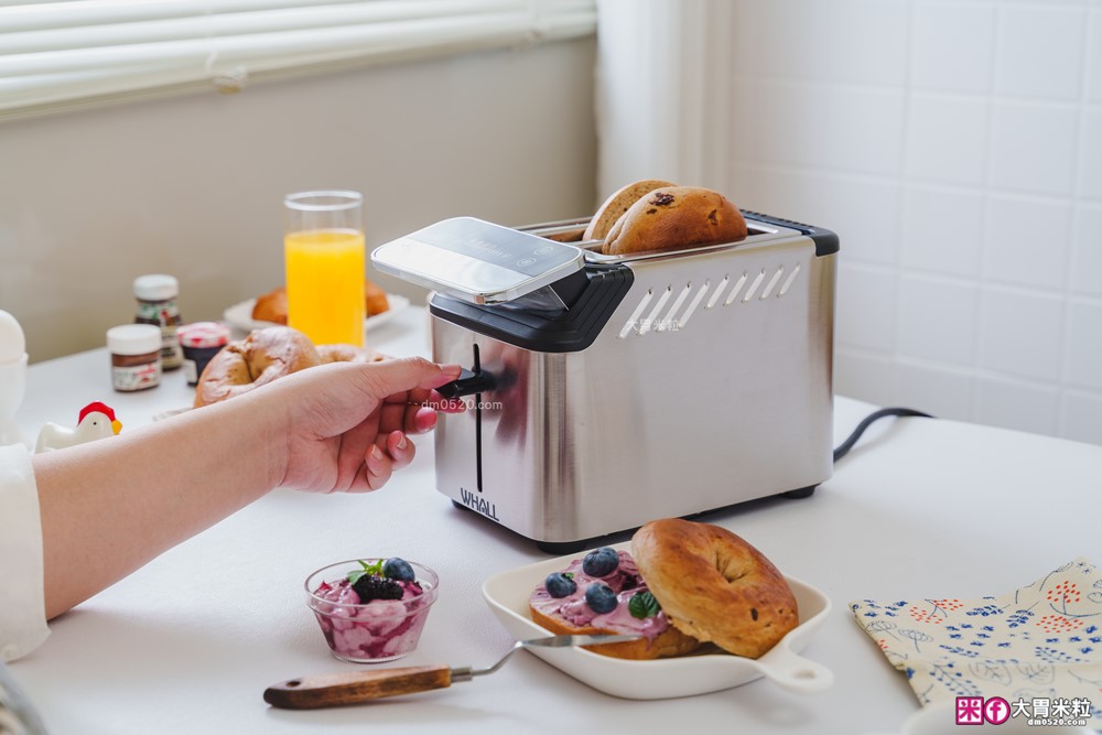 可頌貝果鬆餅都能烤「美國 Whall極致酥脆烤麵包機」全台唯一觸控烤麵包機│11段烤色+A4體積卻藏著大魔王實力