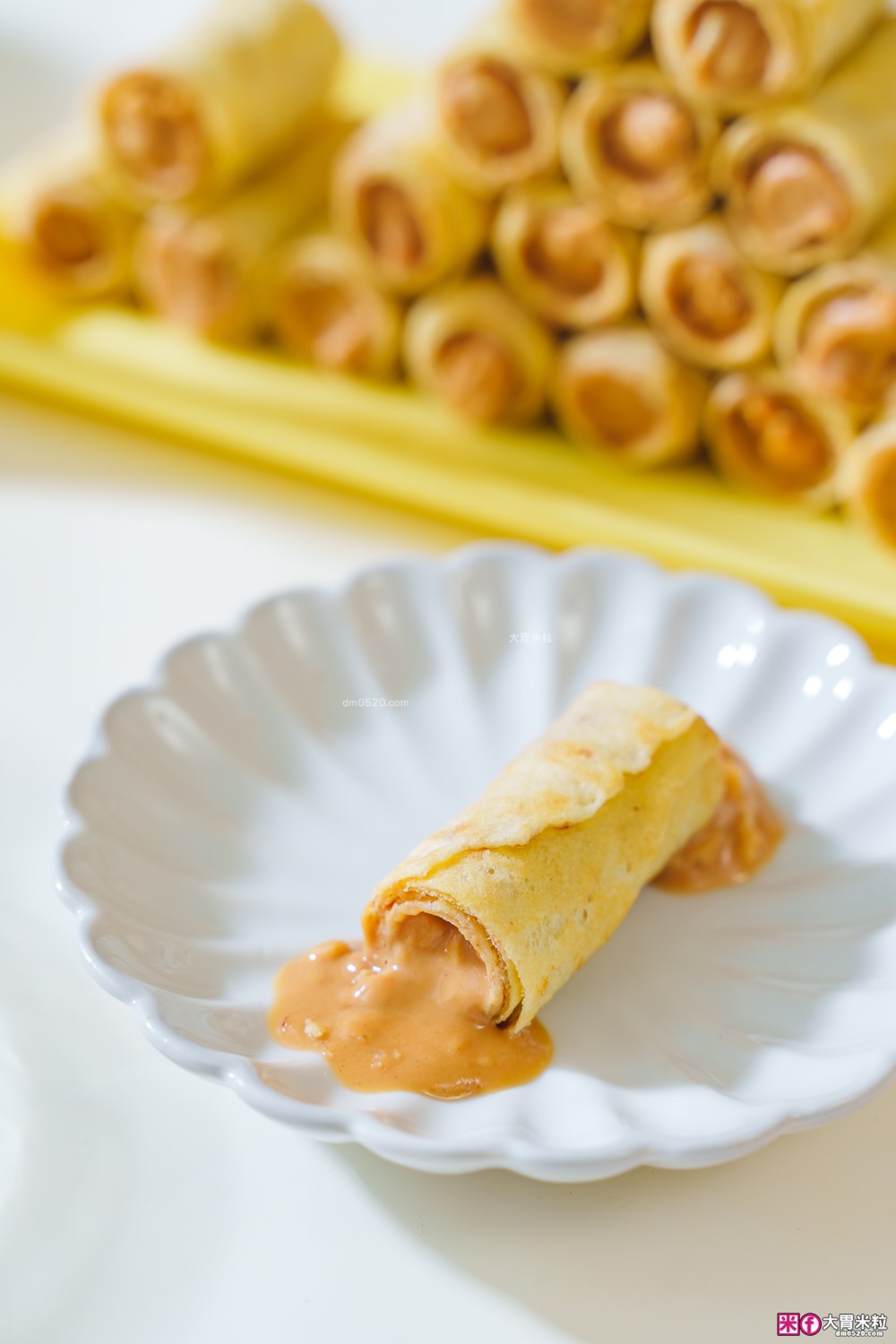 台中中秋禮盒開箱「Kris克里酥 花生+肉鬆爆餡蛋捲禮盒」酥脆爆漿~滿嘴蛋香一次滿足│宅配團購蛋捲推薦│中秋禮盒推薦2025