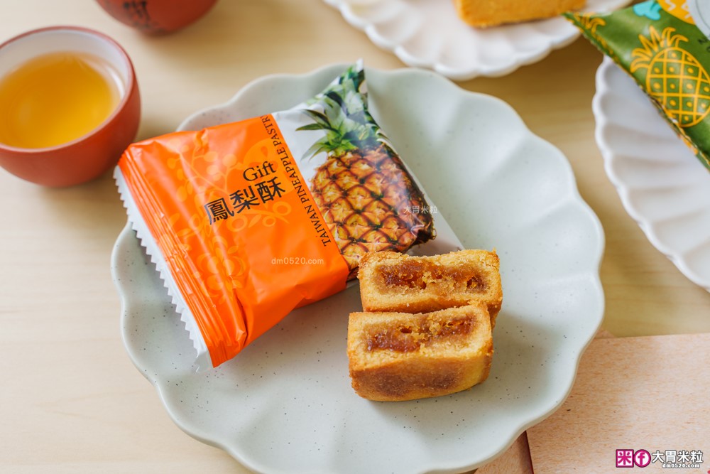 2025中秋禮盒推薦│momo賞星鮮【大富翁名店鳳梨酥12入禮盒】全台 12 家夢幻鳳梨酥一次收服(吳寶春、俊美、手信坊、陳允寶泉)