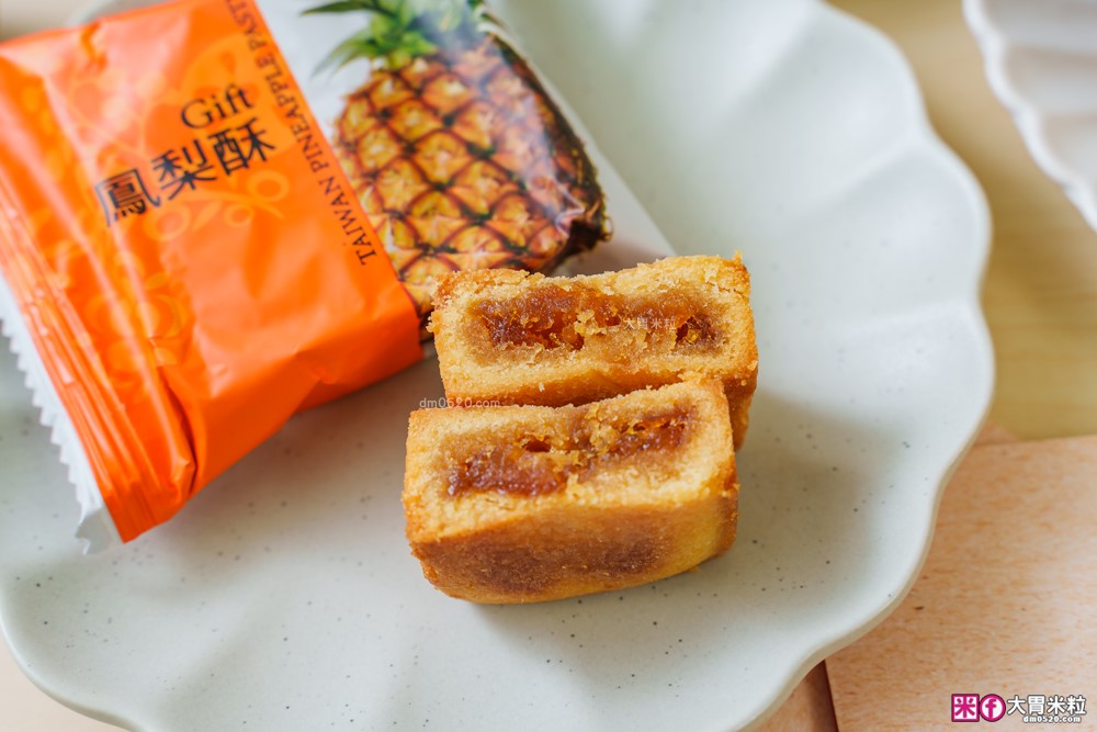 2025中秋禮盒推薦│momo賞星鮮【大富翁名店鳳梨酥12入禮盒】全台 12 家夢幻鳳梨酥一次收服(吳寶春、俊美、手信坊、陳允寶泉) 2025中秋禮盒推薦│momo賞星鮮【大富翁名店鳳梨酥12入禮盒】全台 12 家夢幻鳳梨酥一次收服(吳寶春、俊美、手信坊、陳允寶泉)