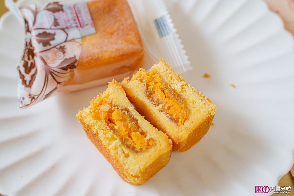 2025中秋禮盒推薦│momo賞星鮮【大富翁名店鳳梨酥12入禮盒】全台 12 家夢幻鳳梨酥一次收服(吳寶春、俊美、手信坊、陳允寶泉) 2025中秋禮盒推薦│momo賞星鮮【大富翁名店鳳梨酥12入禮盒】全台 12 家夢幻鳳梨酥一次收服(吳寶春、俊美、手信坊、陳允寶泉)