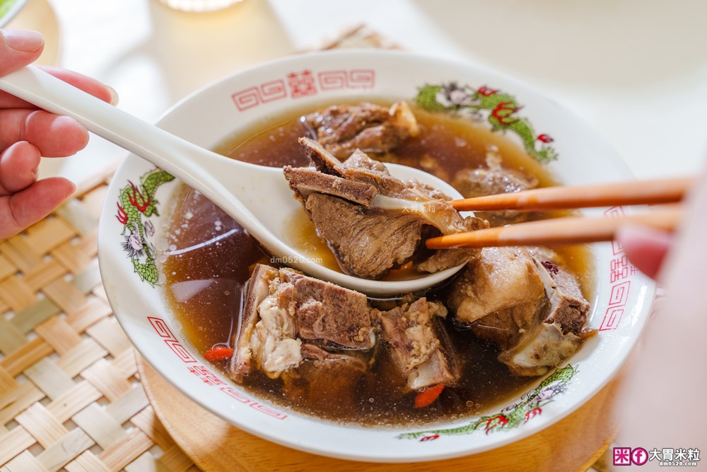 上班族必囤！基隆廟口「百年吳家」冷凍漢方養生湯-藥燉排骨+麻油雞+羊肉爐~宅配到府，加熱即食！