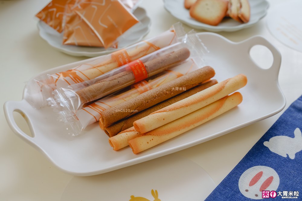 日本東京伴手禮「YOKU MOKU 金秋綜合禮盒」海外限定紅茶雪茄蛋捲+原味款~日本買不到│2025中秋禮盒推薦