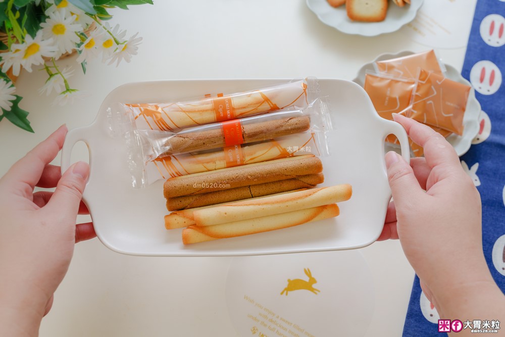 日本東京伴手禮「YOKU MOKU 金秋綜合禮盒」海外限定紅茶雪茄蛋捲+原味款~日本買不到│2025中秋禮盒推薦