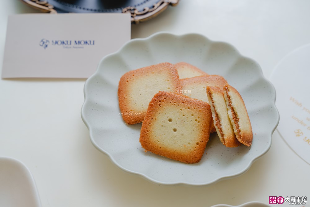 日本東京伴手禮「YOKU MOKU 金秋綜合禮盒」海外限定紅茶雪茄蛋捲+原味款~日本買不到│2025中秋禮盒推薦