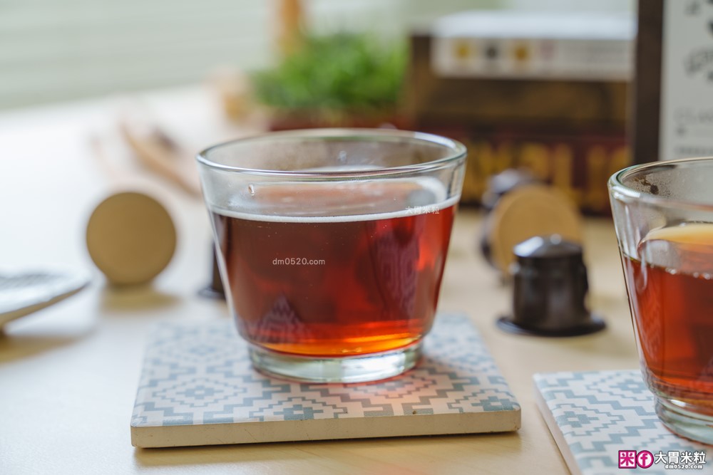 30 秒沖出普洱魂「水屋厚茶 可分解茶葉膠囊」三代茶農x世界大獎認證~普洱控必喝│雀巢Nespresso Original膠囊咖啡機通用推薦