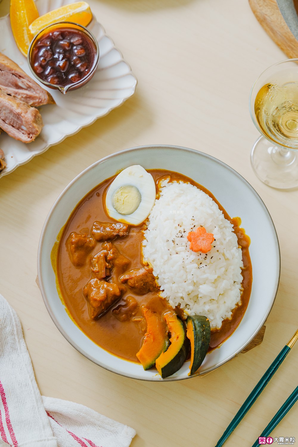 加熱5分鐘環遊世界「KKLife 冷凍料理包開箱」日式牛肉咖哩/法式紅酒燉牛肉/印度奶油咖哩，宅家吃異國料理超簡單