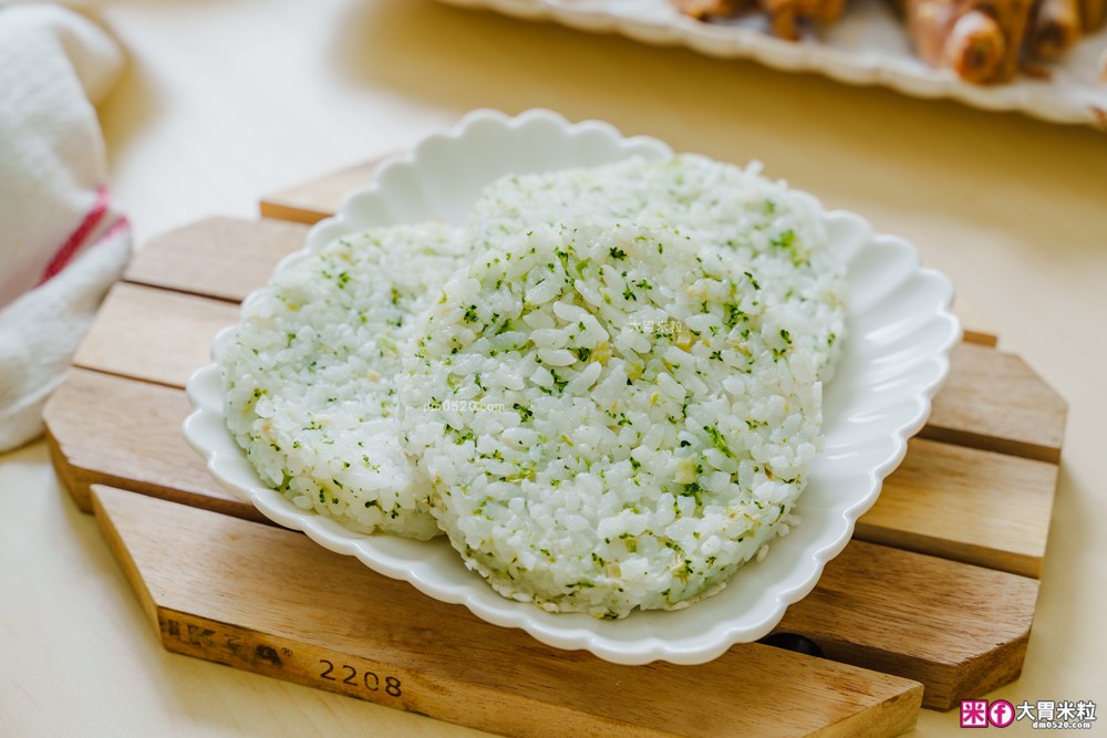 加熱5分鐘環遊世界「KKLife 冷凍料理包開箱」日式牛肉咖哩/法式紅酒燉牛肉/印度奶油咖哩，宅家吃異國料理超簡單