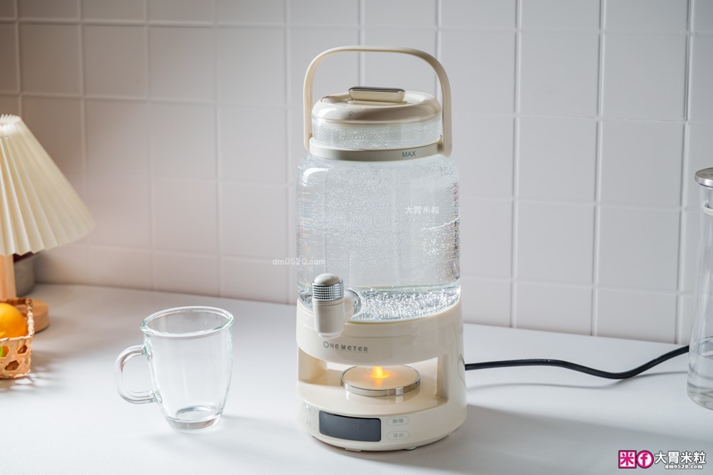 一機六用「one-meter 轉轉煮茶機」多功能水龍頭養生壺│2.8L大容量+分離式壺身+仿真火焰燈~喝水煮茶熱紅酒享受滿滿儀式感│養生煮水壺推薦