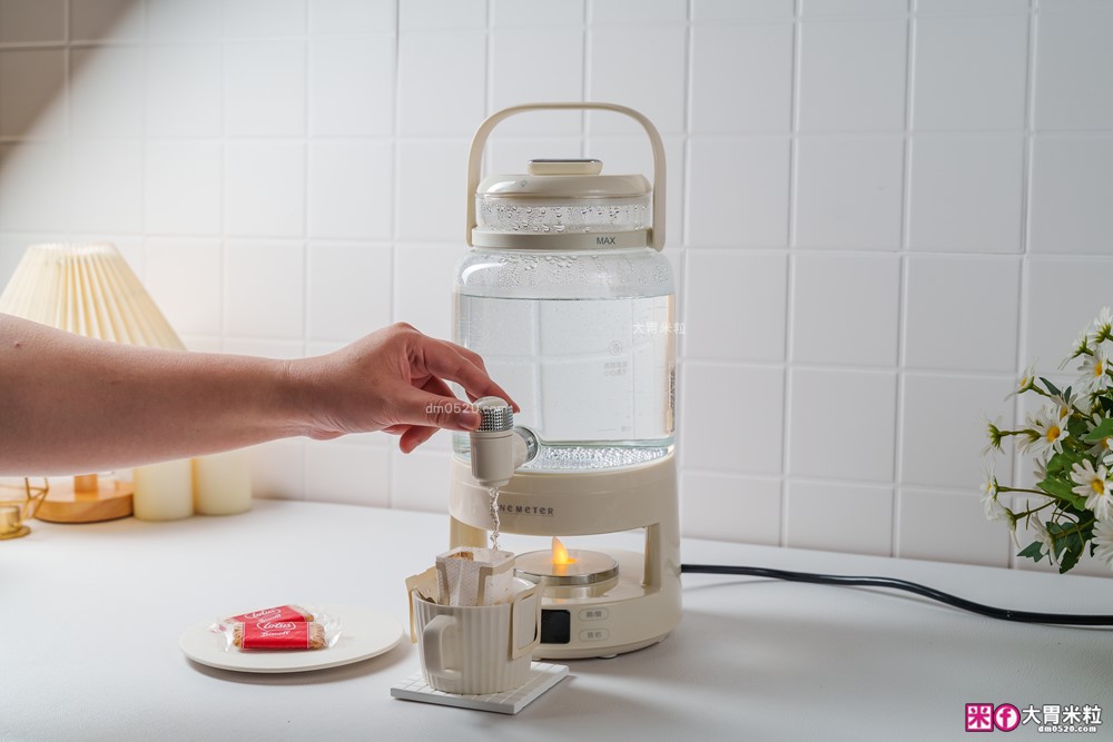 一機六用「one-meter 轉轉煮茶機」多功能水龍頭養生壺│2.8L大容量+分離式壺身+仿真火焰燈~喝水煮茶熱紅酒享受滿滿儀式感│養生煮水壺推薦