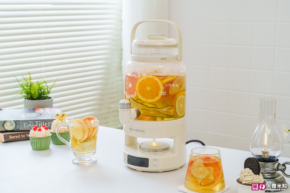 一機六用「one-meter 轉轉煮茶機」多功能水龍頭養生壺│2.8L大容量+分離式壺身+仿真火焰燈~喝水煮茶熱紅酒享受滿滿儀式感│養生煮水壺推薦