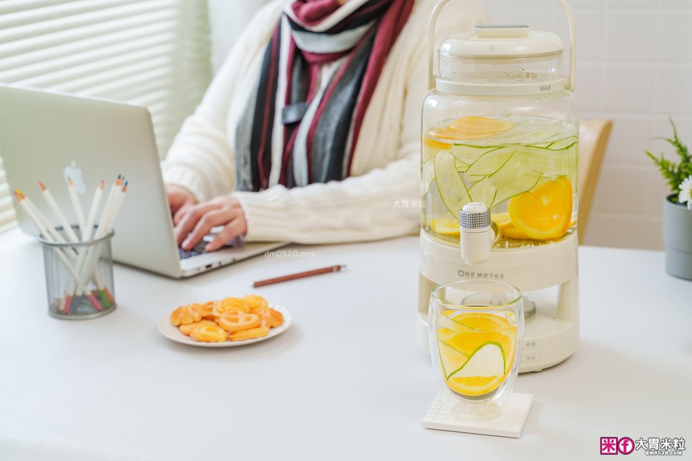 一機六用「one-meter 轉轉煮茶機」多功能水龍頭養生壺│2.8L大容量+分離式壺身+仿真火焰燈~喝水煮茶熱紅酒享受滿滿儀式感│養生煮水壺推薦