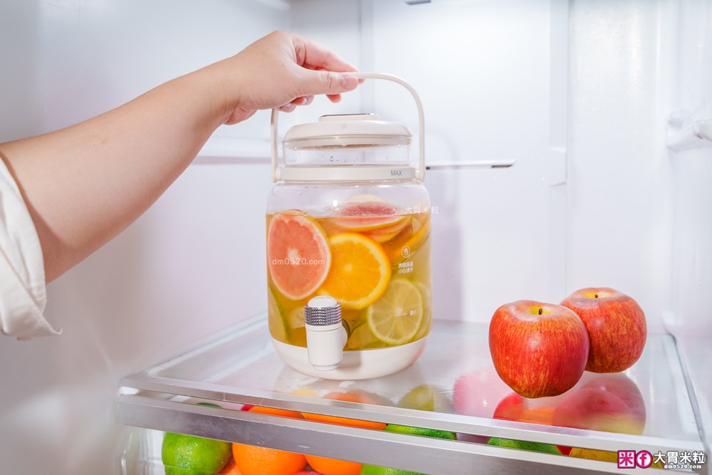 一機六用「one-meter 轉轉煮茶機」多功能水龍頭養生壺│2.8L大容量+分離式壺身+仿真火焰燈~喝水煮茶熱紅酒享受滿滿儀式感│養生煮水壺推薦