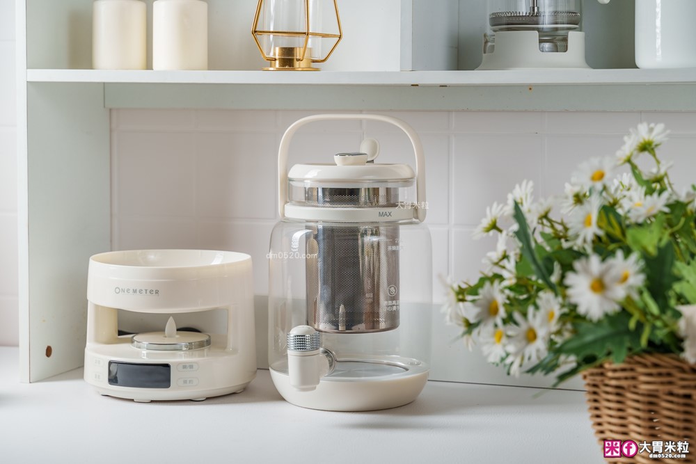 一機六用「one-meter 轉轉煮茶機」多功能水龍頭養生壺│2.8L大容量+分離式壺身+仿真火焰燈~喝水煮茶熱紅酒享受滿滿儀式感│養生煮水壺推薦