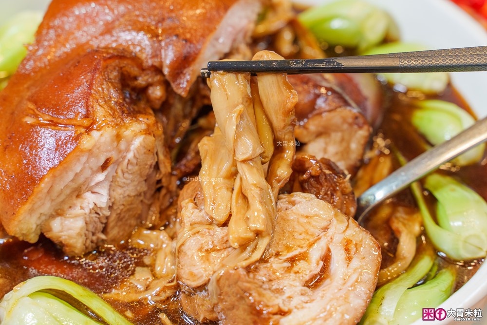 士林人氣台菜「玖加酒華川菜館」2026外帶年菜六品~辦桌主廚操刀只要3800,限量100組限時開搶│士林美食│芝山岩美食 士林人氣台菜「玖加酒華川菜館」2026外帶年菜六品~辦桌主廚操刀只要3800,限量100組限時開搶│士林美食│芝山岩美食