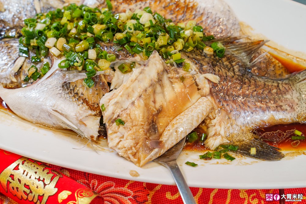 士林人氣台菜「玖加酒華川菜館」2026外帶年菜六品~辦桌主廚操刀只要3800,限量100組限時開搶│士林美食│芝山岩美食 士林人氣台菜「玖加酒華川菜館」2026外帶年菜六品~辦桌主廚操刀只要3800,限量100組限時開搶│士林美食│芝山岩美食