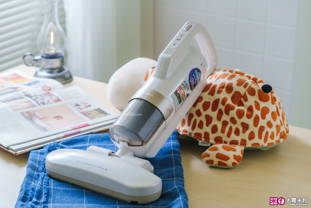 過敏救星~熱銷千萬「日本IRIS大拍3.0塵蹣機」開箱│市場最寬拍打神器~塵蟎去除率高達 98%│塵蹣機推薦│塵蹣吸塵器推薦