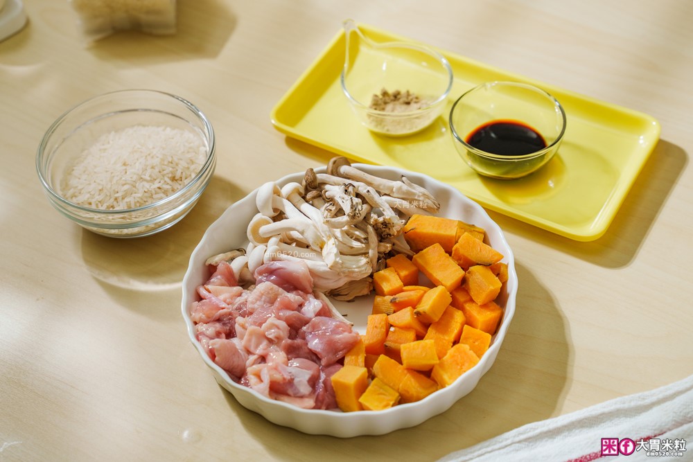 8道米飯料理食譜】電鍋四季豆角燜飯│珍珠丸子│蔥抓餅包飯糰│餛飩皮燒賣│一顆番茄炒蛋焗烤飯│美國稻米(茉莉香米) 8道米飯料理食譜】電鍋四季豆角燜飯│珍珠丸子│蔥抓餅包飯糰│餛飩皮燒賣│一顆番茄炒蛋焗烤飯│美國稻米(茉莉香米)