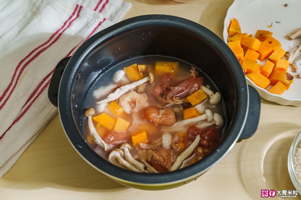 8道米飯料理食譜】電鍋四季豆角燜飯│珍珠丸子│蔥抓餅包飯糰│餛飩皮燒賣│一顆番茄炒蛋焗烤飯│美國稻米(茉莉香米)