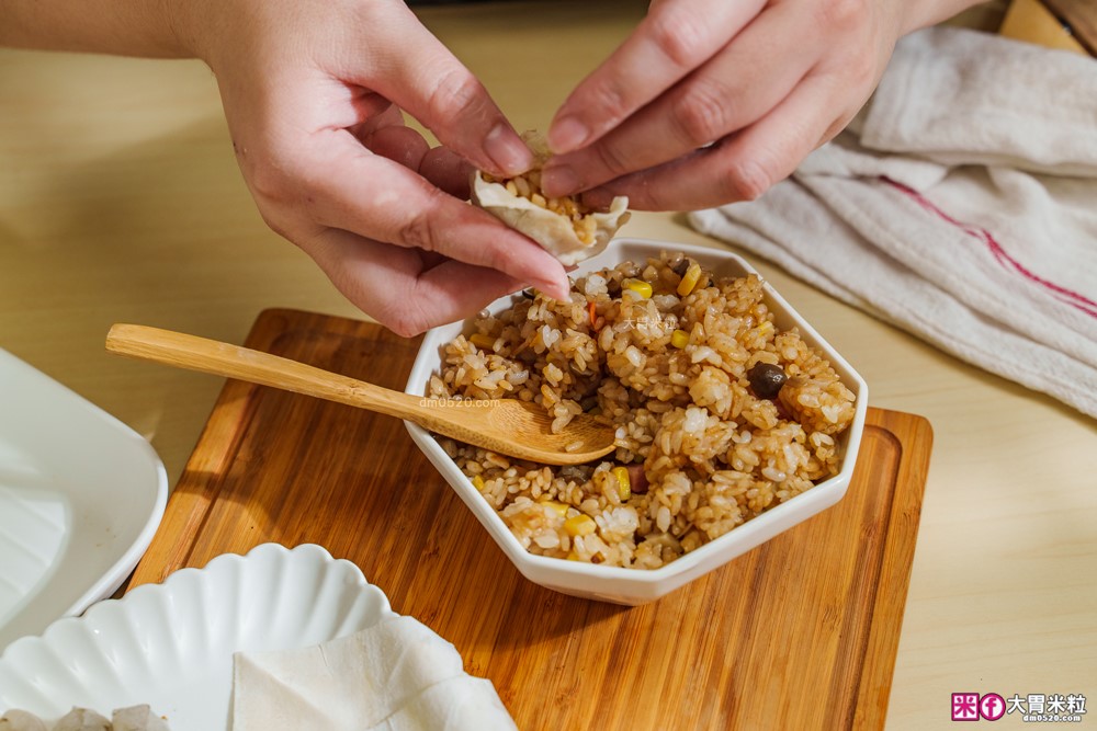 8道米飯料理食譜】電鍋四季豆角燜飯│珍珠丸子│蔥抓餅包飯糰│餛飩皮燒賣│一顆番茄炒蛋焗烤飯│美國稻米(茉莉香米)