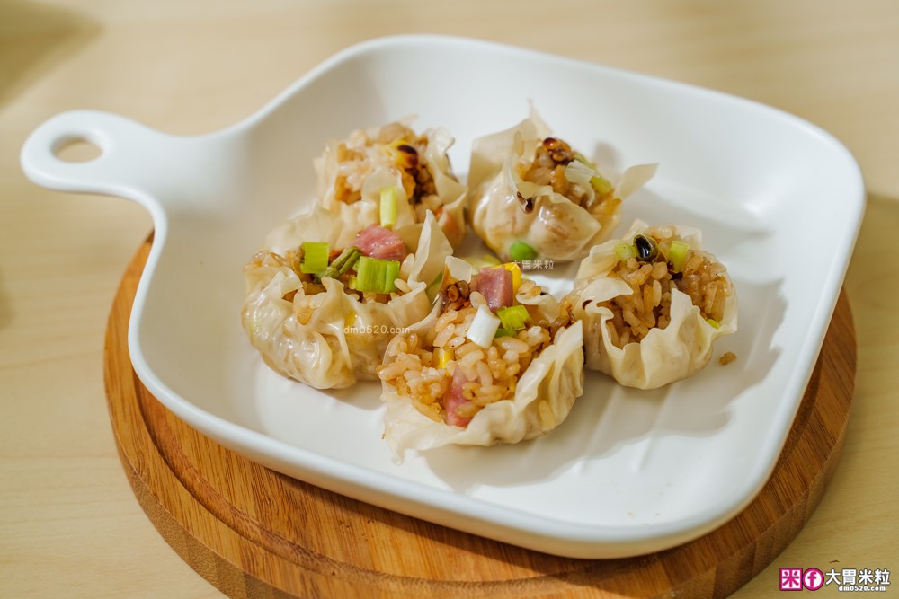 8道米飯料理食譜】電鍋四季豆角燜飯│珍珠丸子│蔥抓餅包飯糰│餛飩皮燒賣│一顆番茄炒蛋焗烤飯│美國稻米(茉莉香米) 8道米飯料理食譜】電鍋四季豆角燜飯│珍珠丸子│蔥抓餅包飯糰│餛飩皮燒賣│一顆番茄炒蛋焗烤飯│美國稻米(茉莉香米)