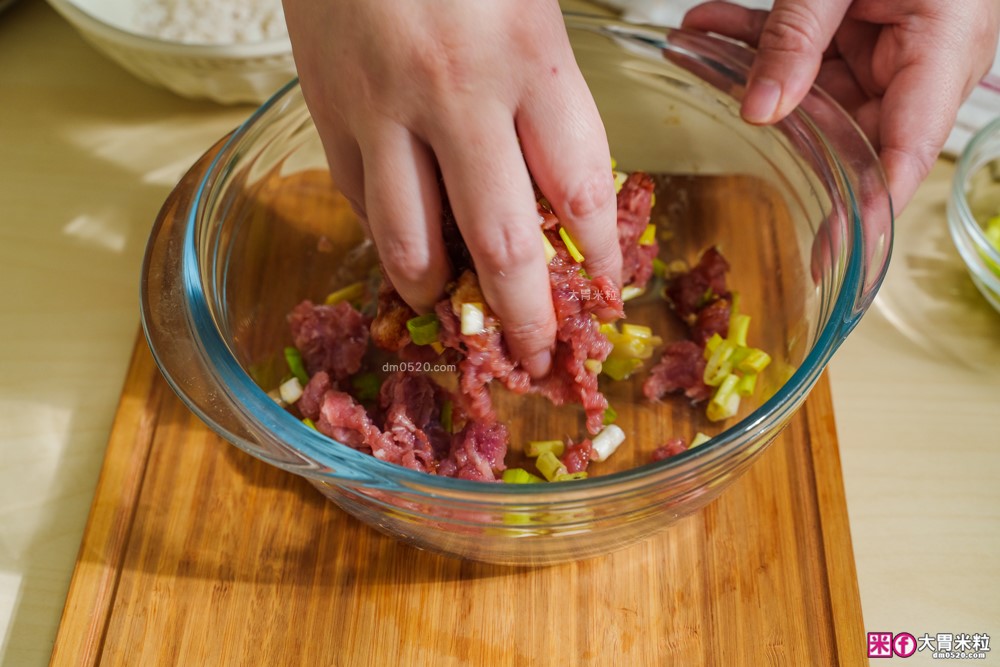 8道米飯料理食譜】電鍋四季豆角燜飯│珍珠丸子│蔥抓餅包飯糰│餛飩皮燒賣│一顆番茄炒蛋焗烤飯│美國稻米(茉莉香米)