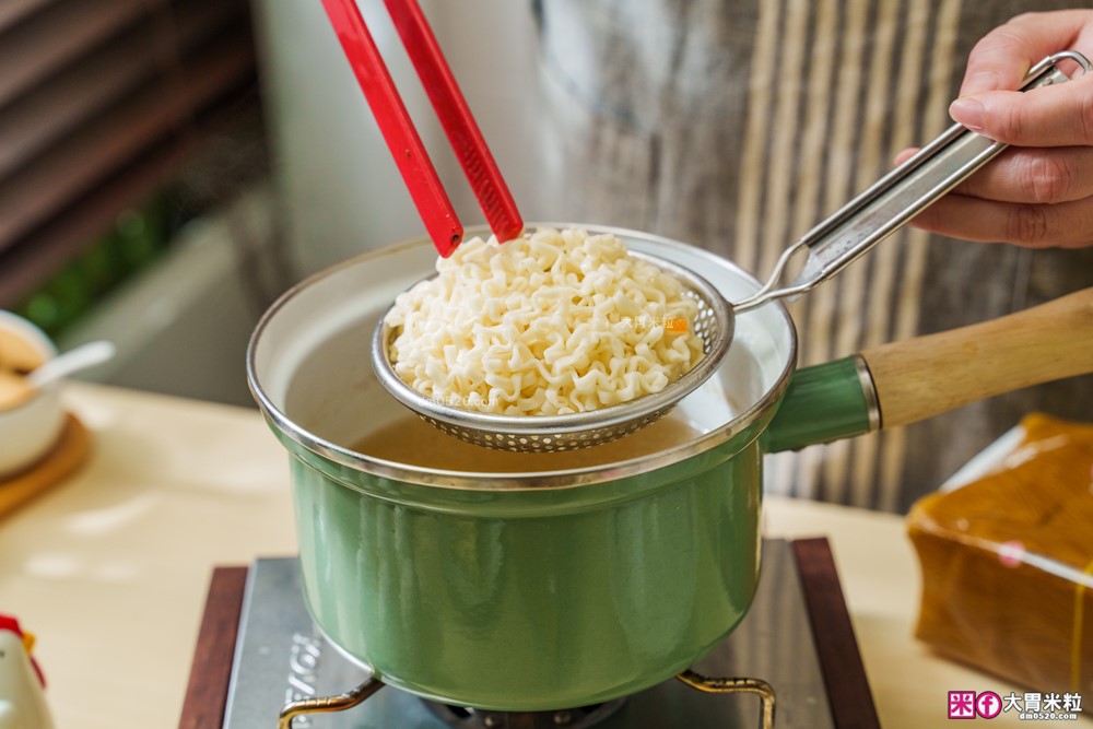 上班族小家庭激推！3分鐘上桌「五木拉麵」非油炸麵體+濃郁湯頭~百變超涮嘴│五木拉麵食譜料理