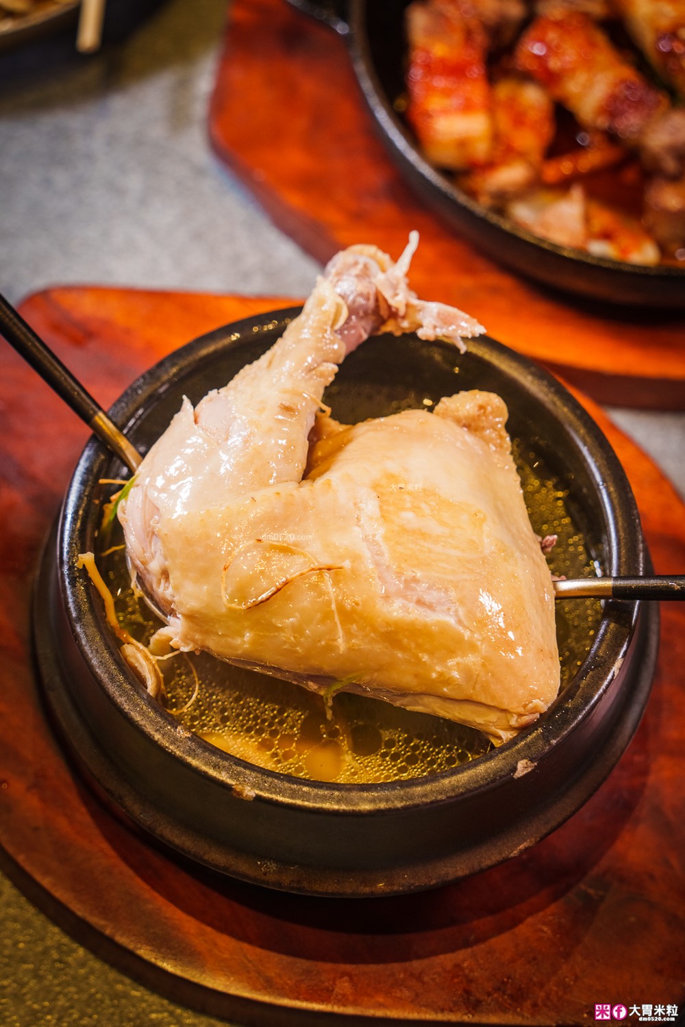 築間「紫木槿韓餐酒館」插旗台北大巨蛋~超Chill韓式料理+燒啤，看球聽演唱會聚餐必吃│捷運國父紀念館站美食推薦│台北韓式料理推薦