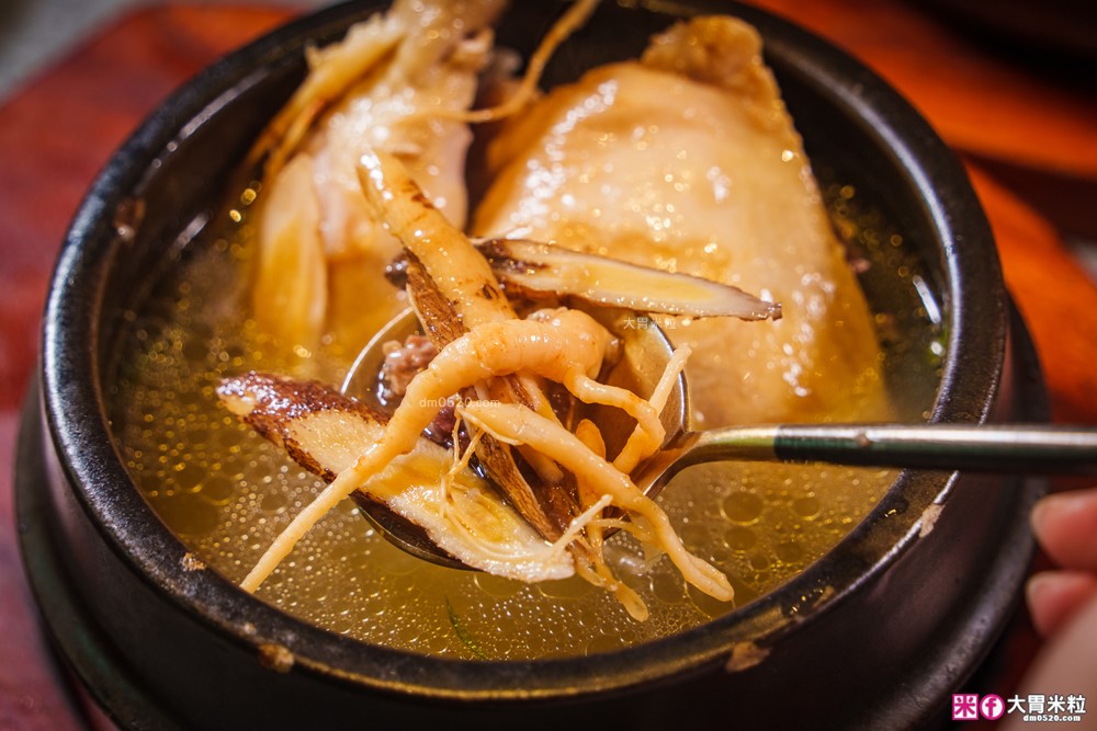 築間「紫木槿韓餐酒館」插旗台北大巨蛋~超Chill韓式料理+燒啤,看球聽演唱會聚餐必吃│捷運國父紀念館站美食推薦│台北韓式料理推薦 築間「紫木槿韓餐酒館」插旗台北大巨蛋~超Chill韓式料理+燒啤,看球聽演唱會聚餐必吃│捷運國父紀念館站美食推薦│台北韓式料理推薦