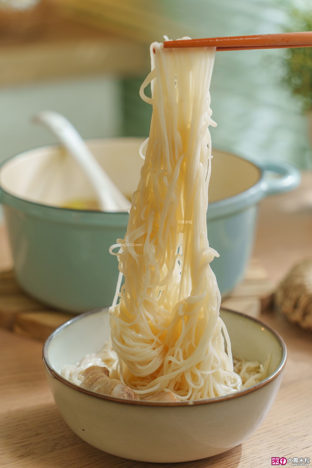 Costco好市多美食必買推薦「名廚美饌人蔘雞湯」覆熱5分鐘開喝~上班族冬季進補不用等│人蔘雞湯創意吃法推薦