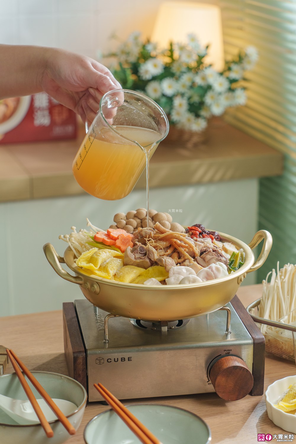 Costco好市多美食必買推薦「名廚美饌人蔘雞湯」覆熱5分鐘開喝~上班族冬季進補不用等│人蔘雞湯創意吃法推薦