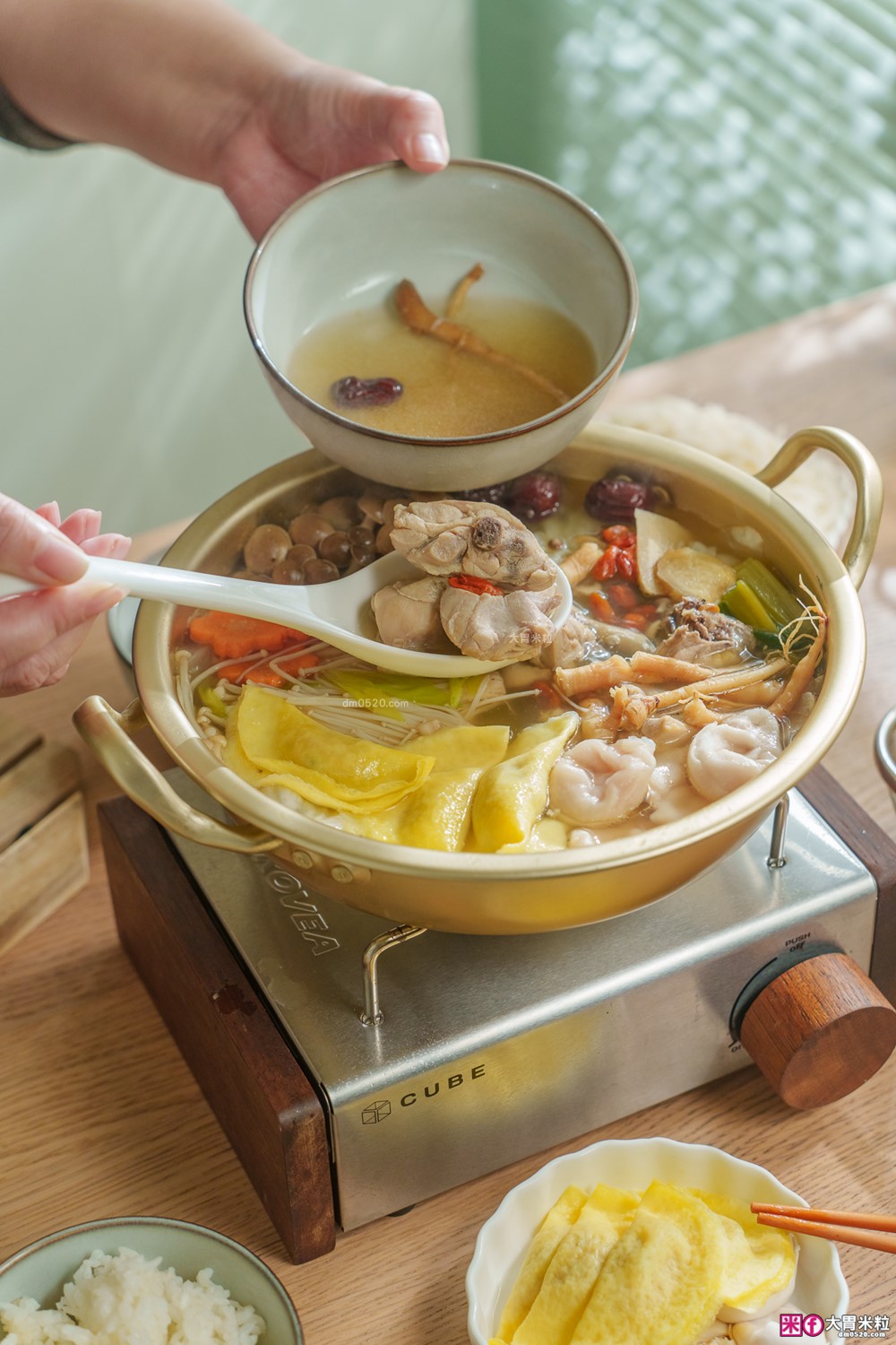 Costco好市多美食必買推薦「名廚美饌人蔘雞湯」覆熱5分鐘開喝~上班族冬季進補不用等│人蔘雞湯創意吃法推薦