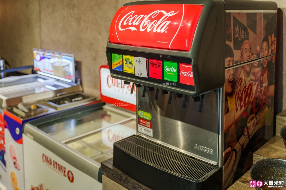 肉控聚餐慶生首選「赤富士日式無煙燒肉鍋物」日本A5+澳洲M9和牛吃到飽，大台北燒肉吃到飽推薦TOP1