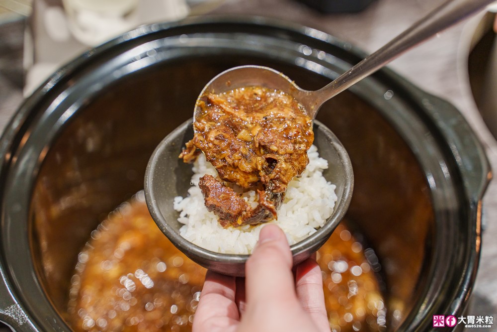 肉控聚餐慶生首選「赤富士日式無煙燒肉鍋物」日本A5+澳洲M9和牛吃到飽，大台北燒肉吃到飽推薦TOP1