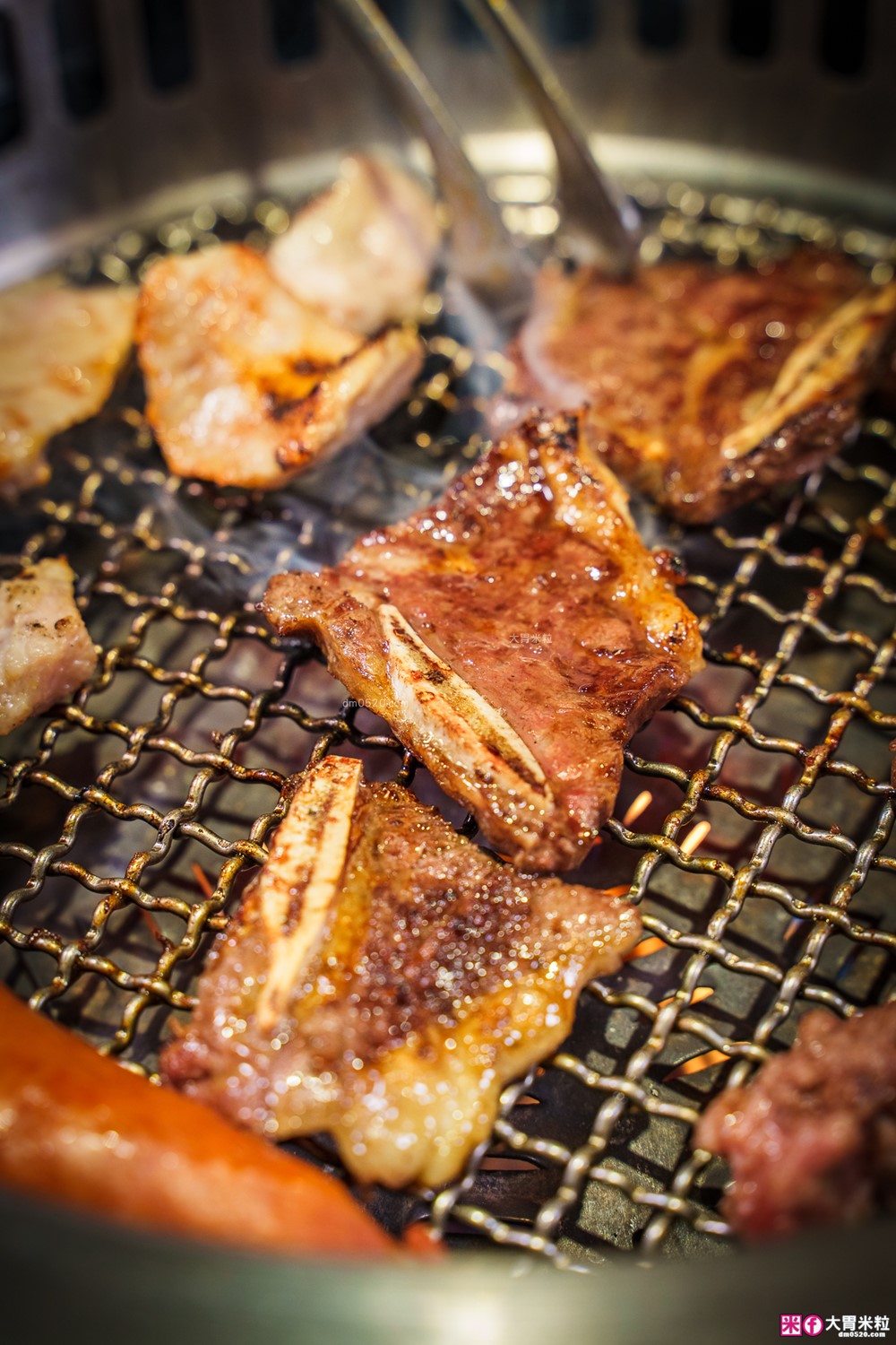 肉控聚餐慶生首選「赤富士日式無煙燒肉鍋物」日本A5+澳洲M9和牛吃到飽，大台北燒肉吃到飽推薦TOP1