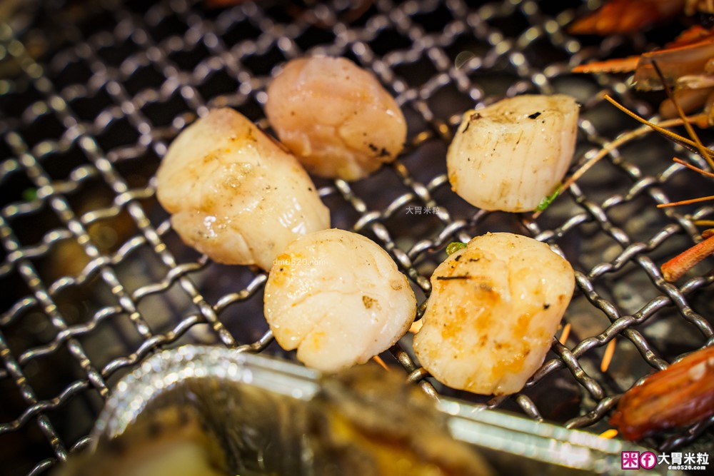 肉控聚餐慶生首選「赤富士日式無煙燒肉鍋物」日本A5+澳洲M9和牛吃到飽，大台北燒肉吃到飽推薦TOP1