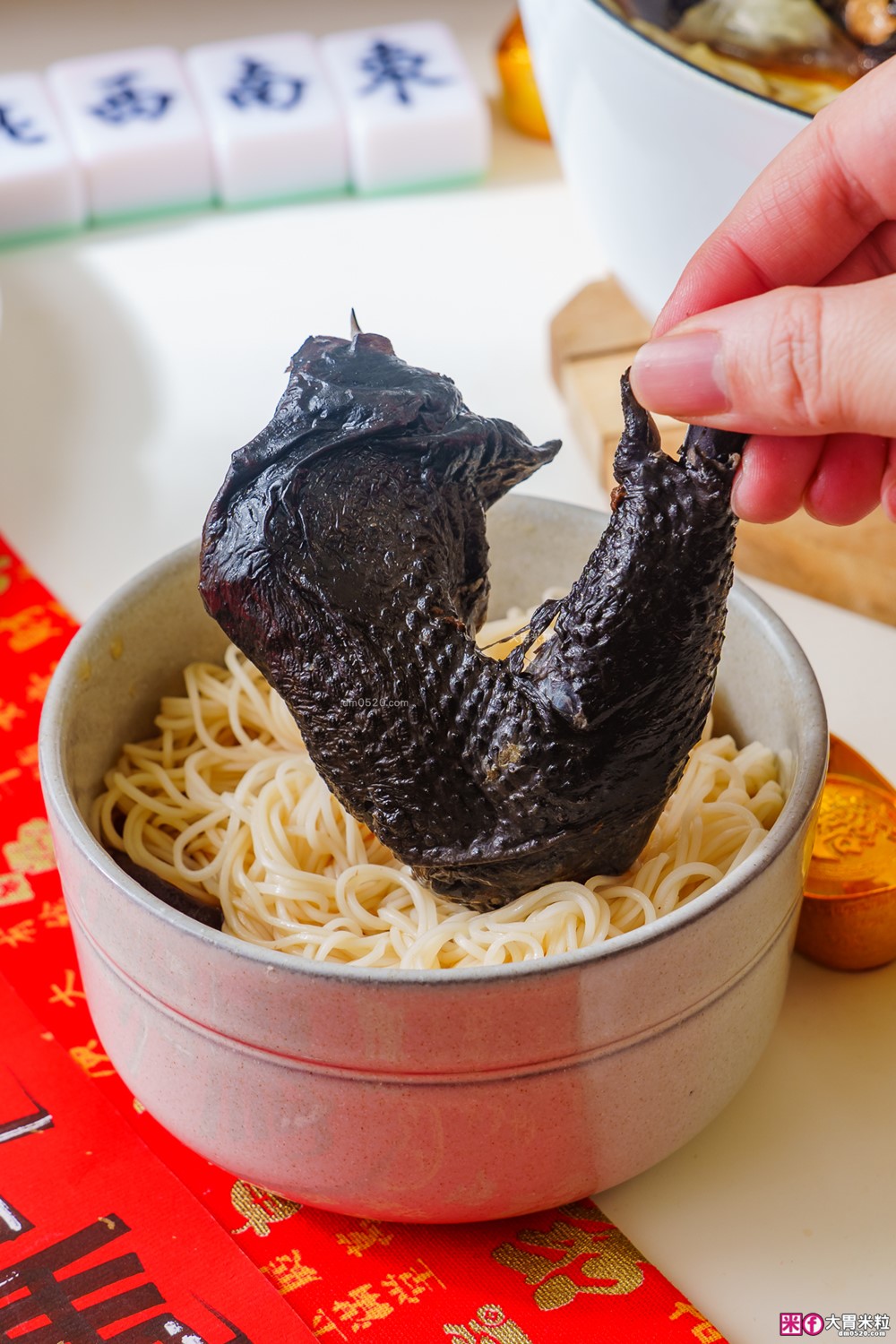 2026年菜預購瘋搶「momo賞星鮮」星級飯店冷凍年菜宅配到家~加碼再抽法國Staub鑄鐵鍋 2026年菜預購瘋搶「momo賞星鮮」星級飯店冷凍年菜宅配到家~加碼再抽法國Staub鑄鐵鍋