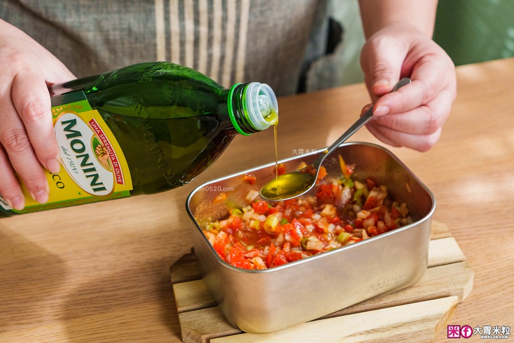 市佔第一「Monini莫尼尼特級初榨橄欖油」生飲等級+義大利莊園原裝~煎炒煮炸一油搞定│橄欖油料理推薦│莎莎醬食譜│蒜油蝦食譜