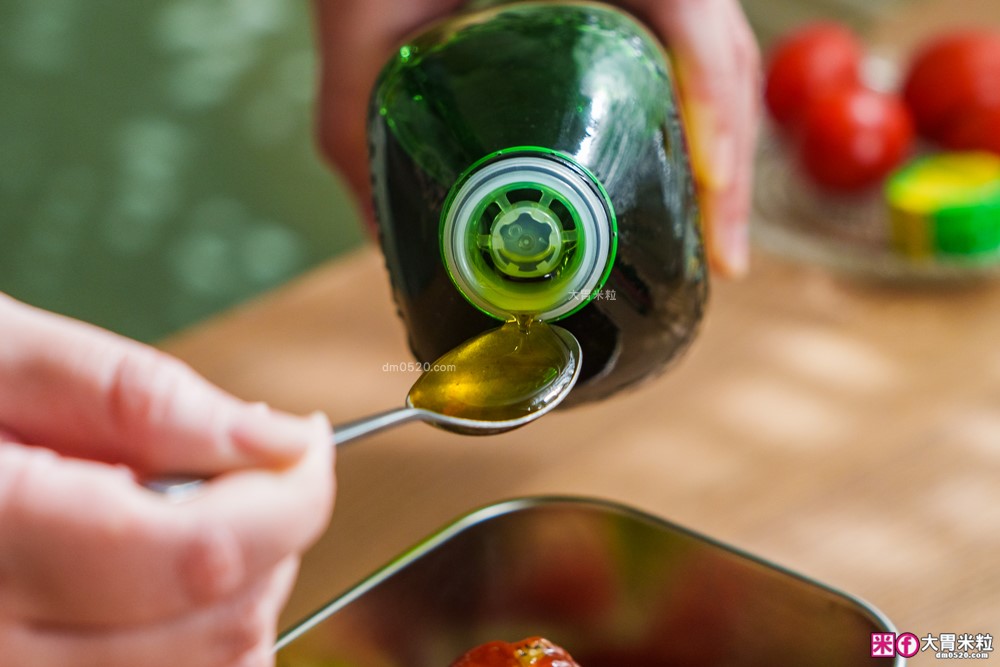 市佔第一「Monini莫尼尼特級初榨橄欖油」生飲等級+義大利莊園原裝~煎炒煮炸一油搞定│橄欖油料理推薦│莎莎醬食譜│蒜油蝦食譜