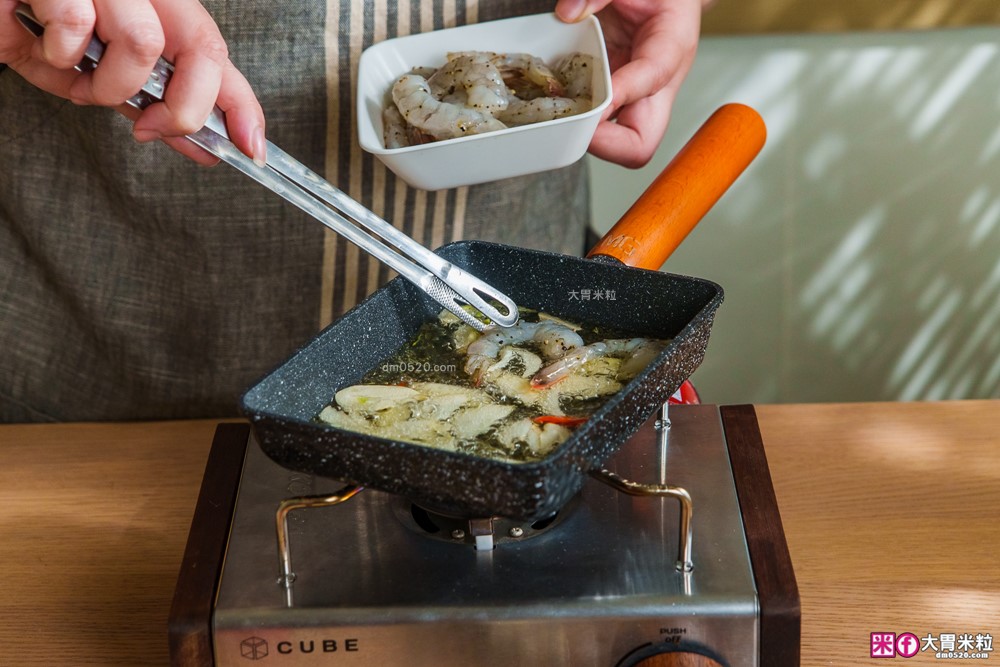 市佔第一「Monini莫尼尼特級初榨橄欖油」生飲等級+義大利莊園原裝~煎炒煮炸一油搞定│橄欖油料理推薦│莎莎醬食譜│蒜油蝦食譜 市佔第一「Monini莫尼尼特級初榨橄欖油」生飲等級+義大利莊園原裝~煎炒煮炸一油搞定│橄欖油料理推薦│莎莎醬食譜│蒜油蝦食譜